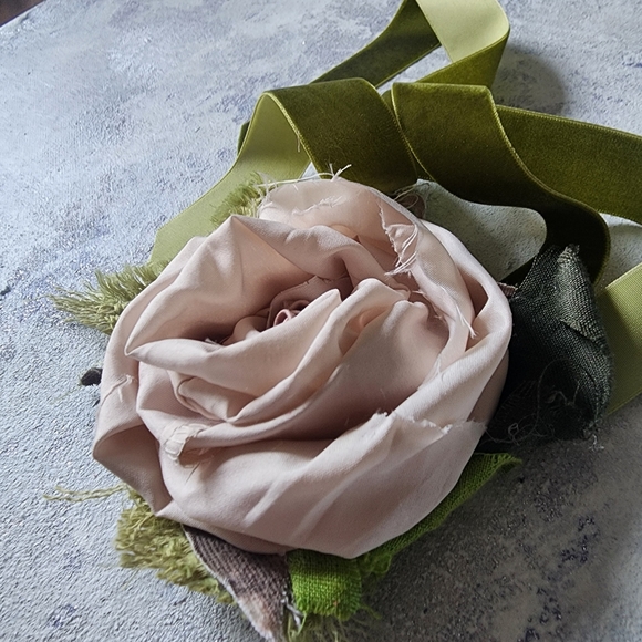 Designer Concept Accessories Upcycled Avangard Tie Vintage Rose Magnolia Peony - Picture 6 of 13